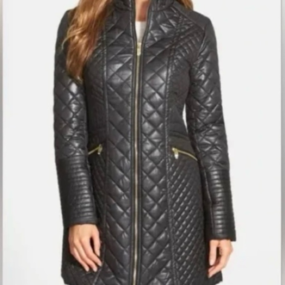 Via Spiga Quilted Black Puffer Coat. Size M